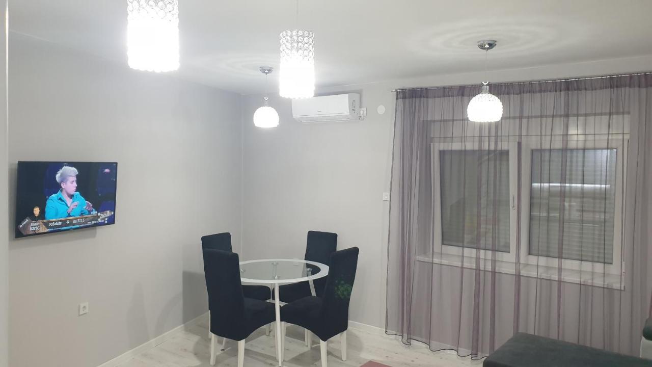 Apartman Sweet Dreams 2 Aparthotel Ni Exteriör bild