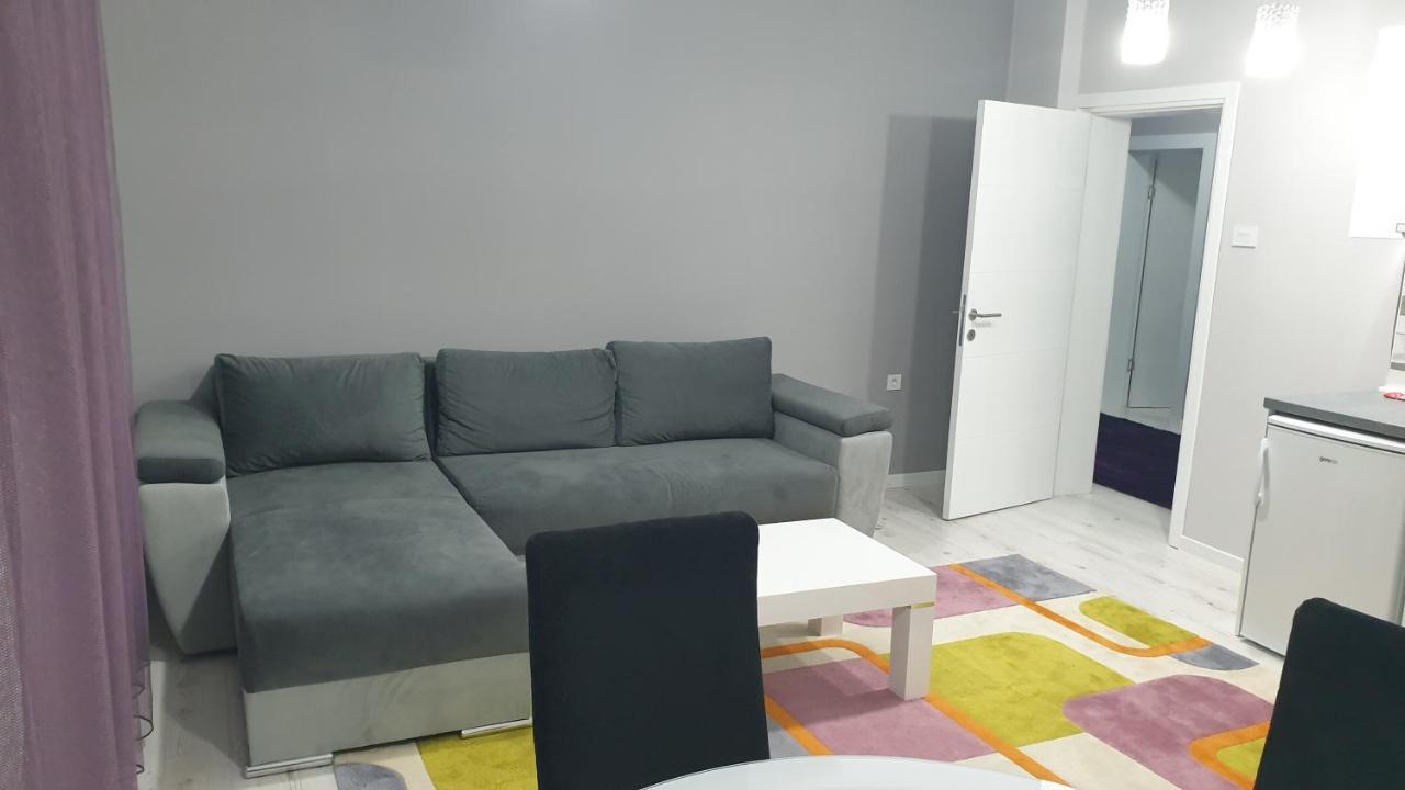 Apartman Sweet Dreams 2 Aparthotel Ni Exteriör bild